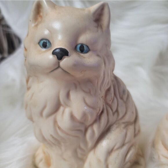 2 Ceramic Cat Figurines - Picture 3 of 3